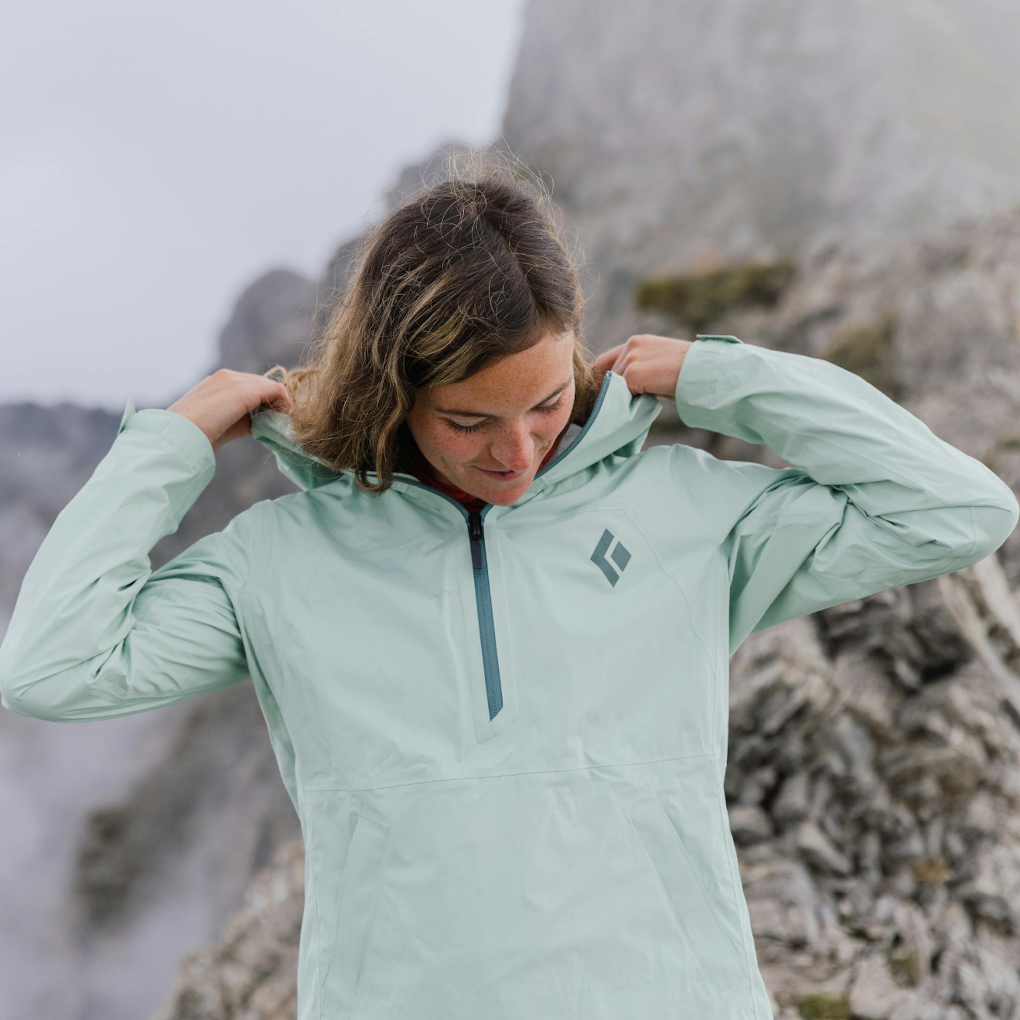Black diamond stormline shell deals